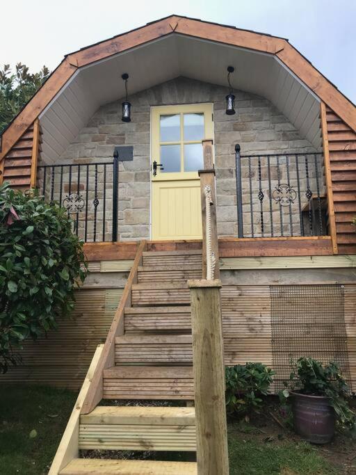 Bumble Bee Cottage พลีมัธ ภายนอก รูปภาพ